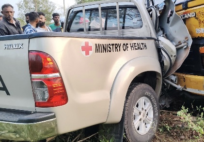 முல்லைத்தீவு பிராந்திய சுகாதார சேவைகள் பணிப்பாளர் வவுனியாவில் விபத்தில் பலி !