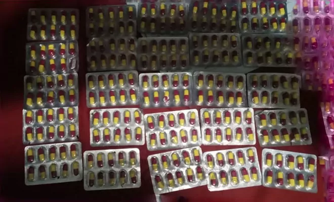 யாழில் போதை மாத்திரைகளுடன் ஐவர் கைது